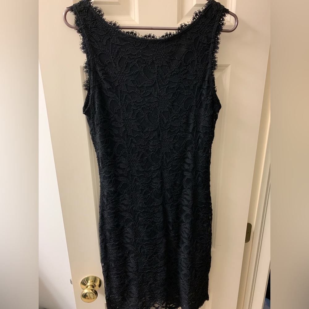 Lace sheath dress, Large